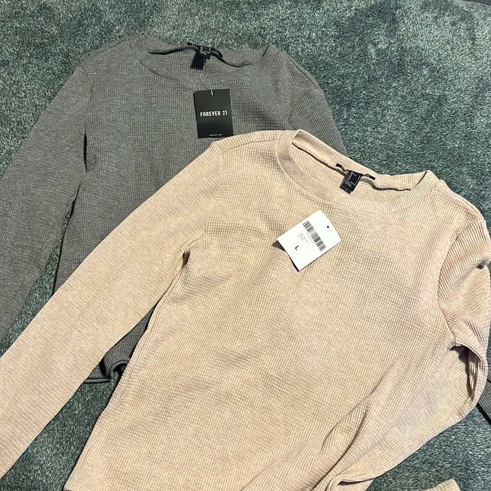 Women’s Knit Top